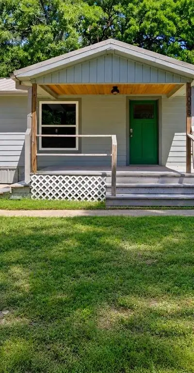 10015 Shoreline Drive, Wills Point TX 75169 - Photo 2