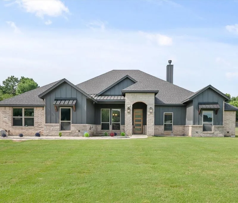 1052 Kessler Road, Weatherford TX 76087