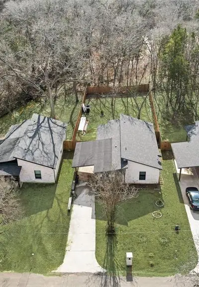 718 E Crawford Street, Denison TX 75021 - Photo 2