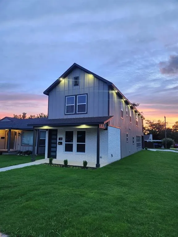 225 Nw 16th Street, Grand Prairie TX 75050