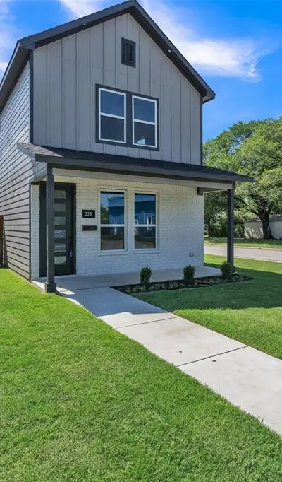 225 Nw 16th Street, Grand Prairie TX 75050 - Photo 4