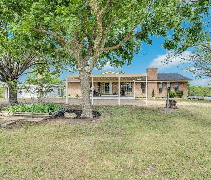 11642 Fm 157, Maypearl TX 76064
