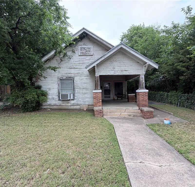 941 E Baltimore Avenue, Fort Worth TX 76104