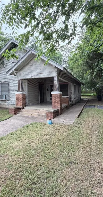 941 E Baltimore Avenue, Fort Worth TX 76104 - Photo 2