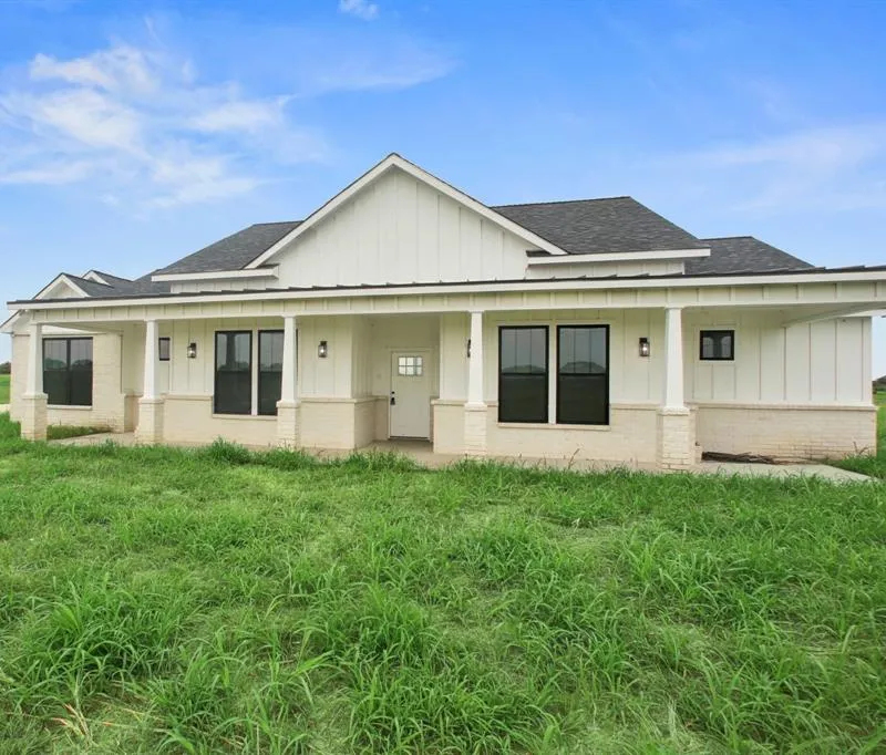 1224 Durham Lane, Cleburne TX 76033