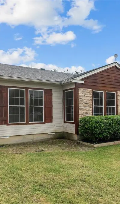 109 S 1st Street, Godley TX 76044 - Photo 2