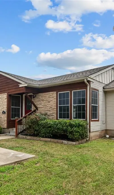 109 S 1st Street, Godley TX 76044 - Photo 3