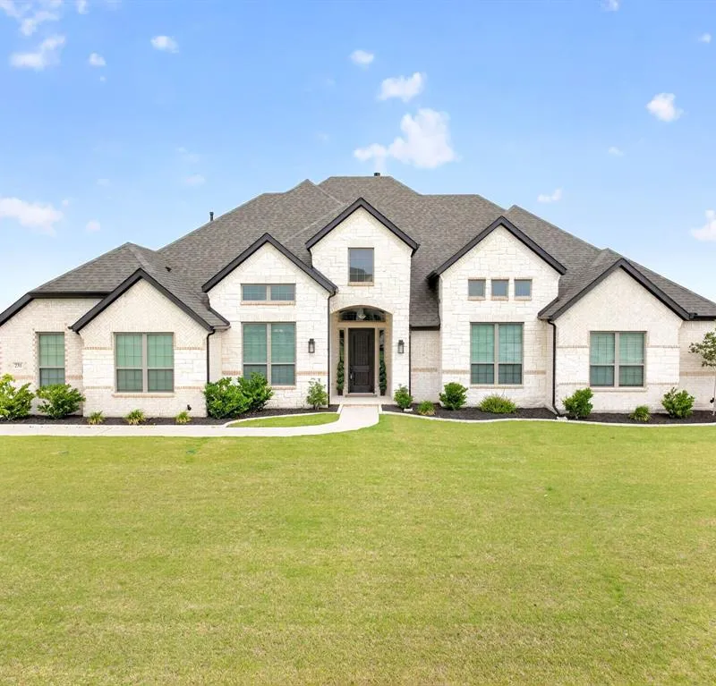 231 Heirloom Drive, McLendon Chisholm TX 75032