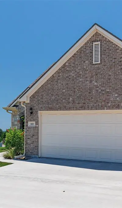 101 Legacy Boulevard, Weatherford TX 76085 - Photo 2