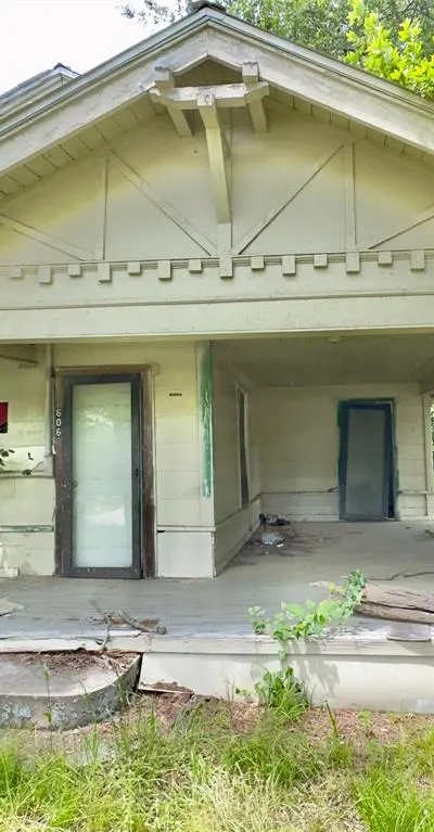 606 Houston Street, Sulphur Springs TX 75482 - Photo 2