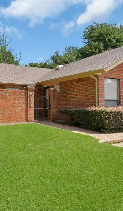 935 Cedarland Boulevard, Arlington TX 76011