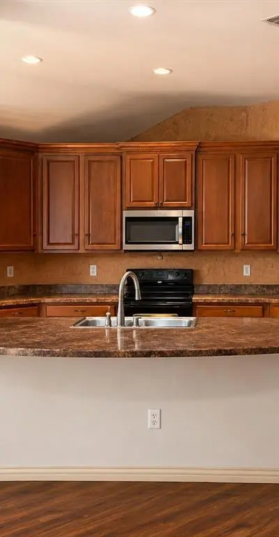 200 Chimney Rock Drive, Waxahachie TX 75167 - Photo 5