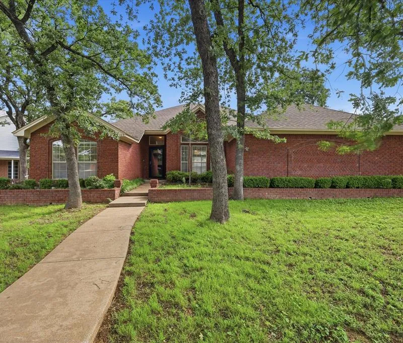 5505 Eagle Rock Road, Arlington TX 76017