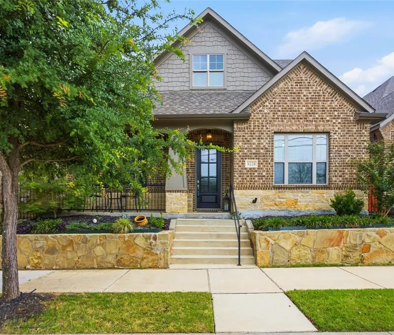 8228 Odell Street, North Richland Hills TX 76182