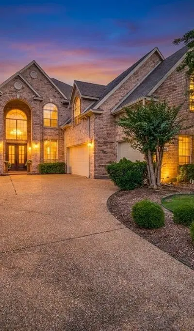 820 Parkwood Court, McKinney TX 75072 - Photo 2