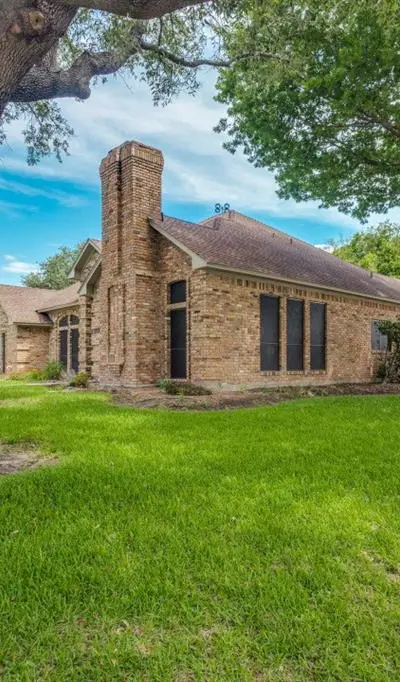 2429 E Windsor Drive, Denton TX 76209 - Photo 2