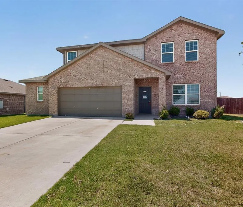 2601 Beech Creek Road, Glenn Heights TX 75154