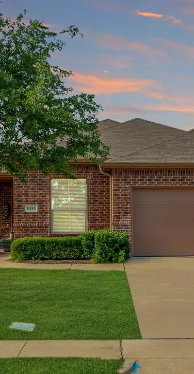 5135 Crystal Lake Avenue, Krum TX 76249