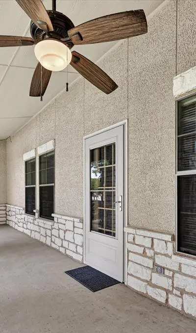 815 Earhart Avenue, Grand Prairie TX 75051 - Photo 4