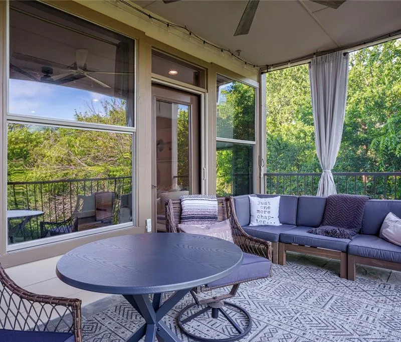 500 Waters Edge Drive # 221, Lake Dallas TX 75065