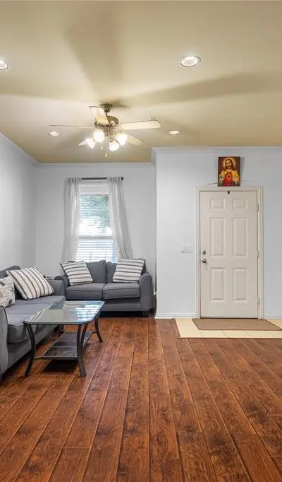 172 High School Drive, Lewisville TX 75057 - Photo 4