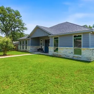 3600 Martin Street, Fort Worth TX 76119 - Photo 2