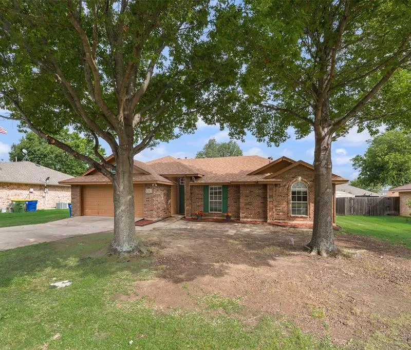 302 Newfield Street, Venus TX 76084