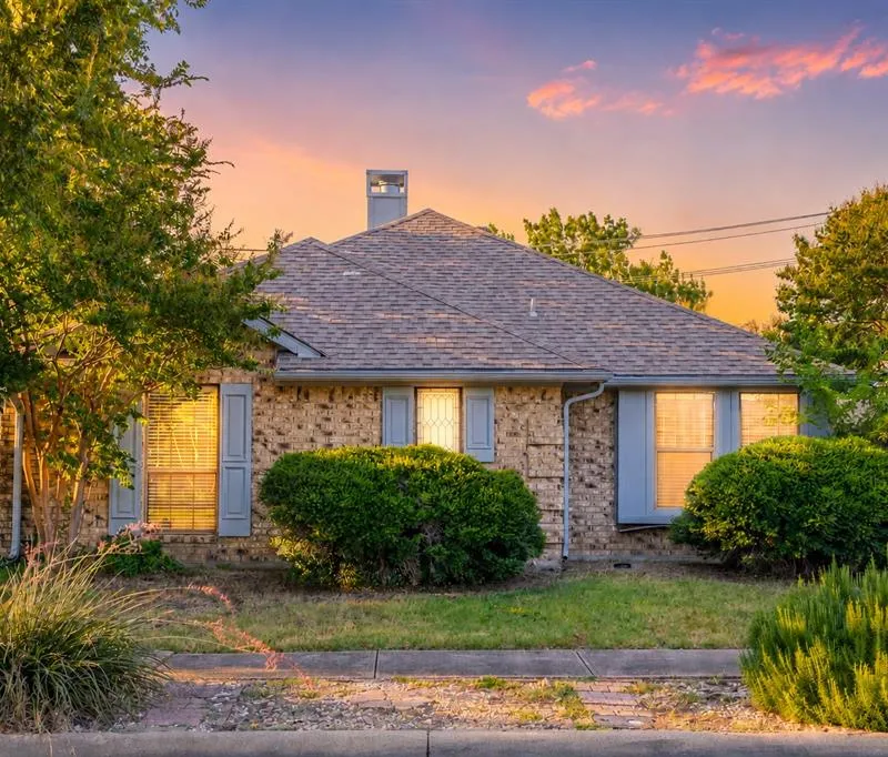 621 Woodway Lane, Richardson TX 75081