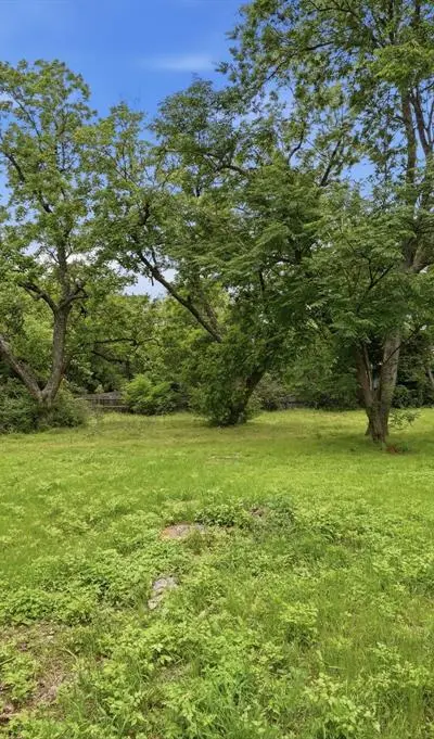 508 W Willingham Street, Cleburne TX 76033 - Photo 4