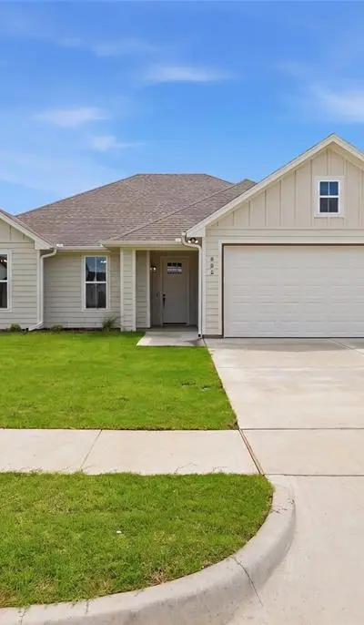 805 Lavender Court, Tolar TX 76476 - Photo 2