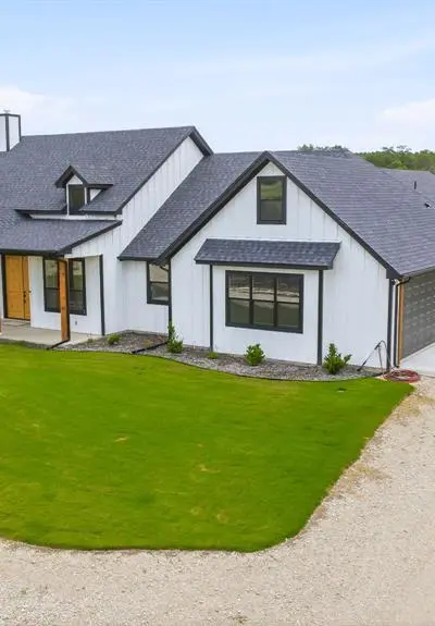 2025 Schooner Way, Bluff Dale TX 76433 - Photo 2