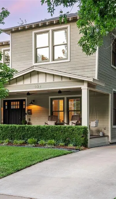 326 S Edgefield Avenue, Dallas TX 75208