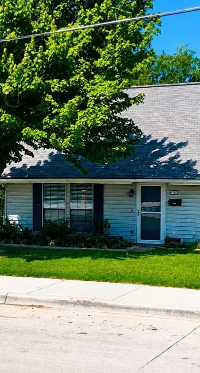 1707 Cottonwood Road, Carrollton TX 75006
