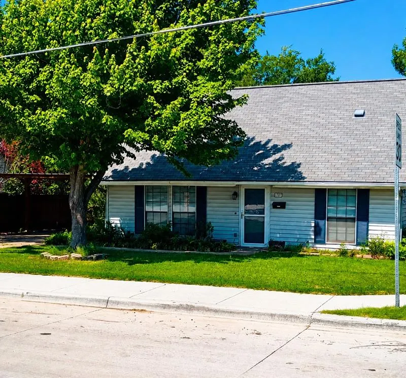 1707 Cottonwood Road, Carrollton TX 75006