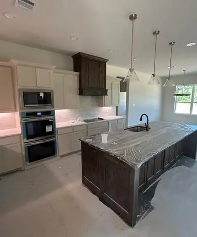 609 W Kerry Court, Poolville TX 76487 - Photo 3