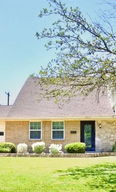 2517 Fairbrook Street, Irving TX 75062 - Photo 3