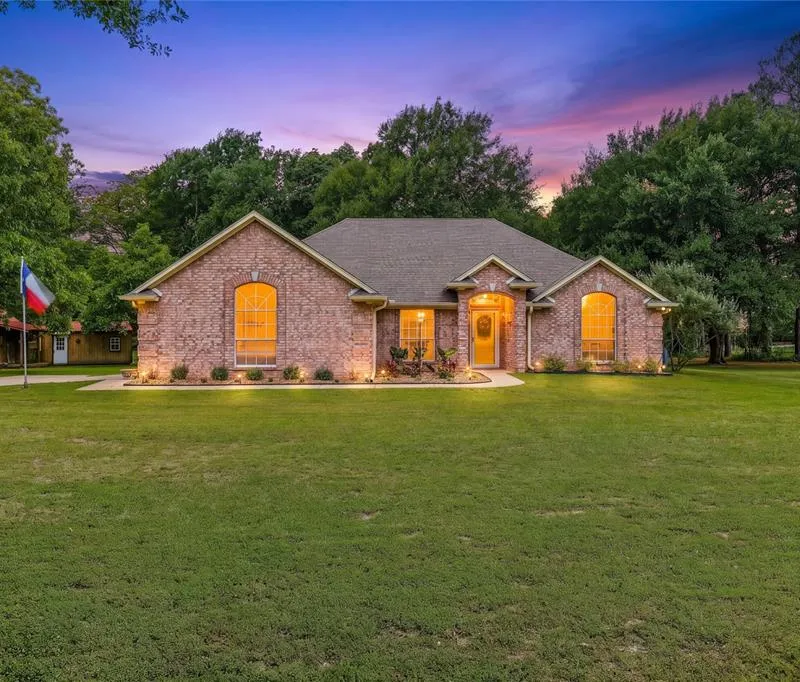 2917 Harlow Road, Commerce TX 75428