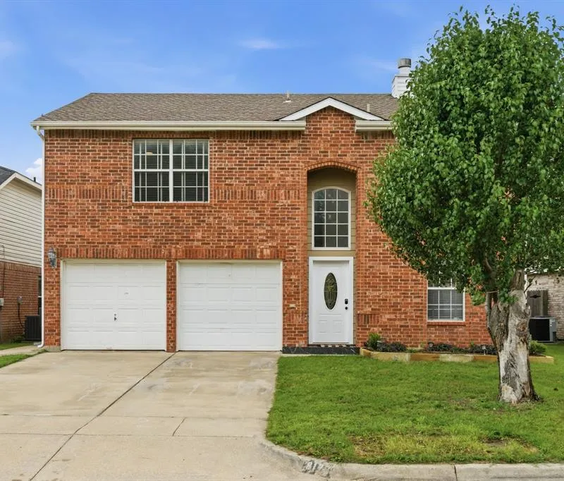 8173 Heritage Place Drive, Fort Worth TX 76137