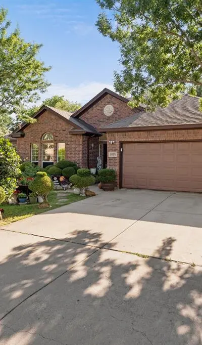 1025 Pearson Street, Irving TX 75061