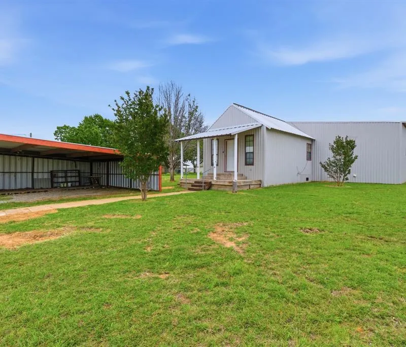 1701 Fox Road, Millsap TX 76066