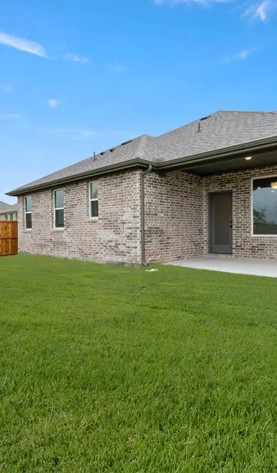 704 Tyronza Drive, Justin TX 76247 - Photo 3