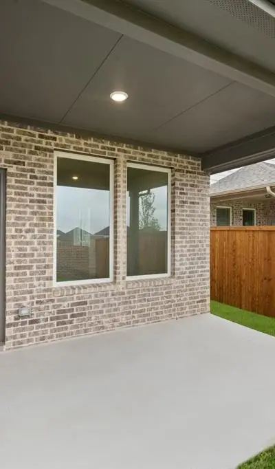 704 Tyronza Drive, Justin TX 76247 - Photo 5