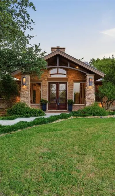 1167 Meadow Hill Road, Fort Worth TX 76108