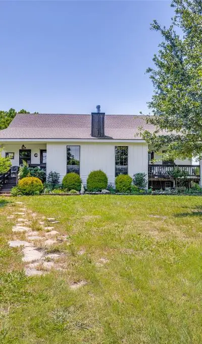 744 County Road 4910, Trenton TX 75490