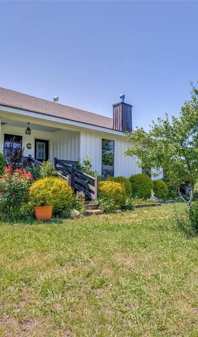 744 County Road 4910, Trenton TX 75490 - Photo 2