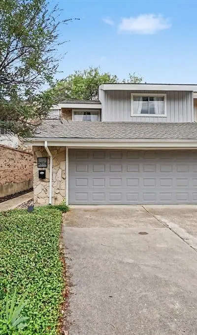 2974 Country Place Circle, Carrollton TX 75006 - Photo 2