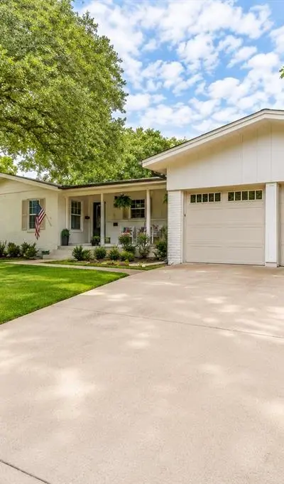 6917 Kirkwood Road, Fort Worth TX 76116 - Photo 2