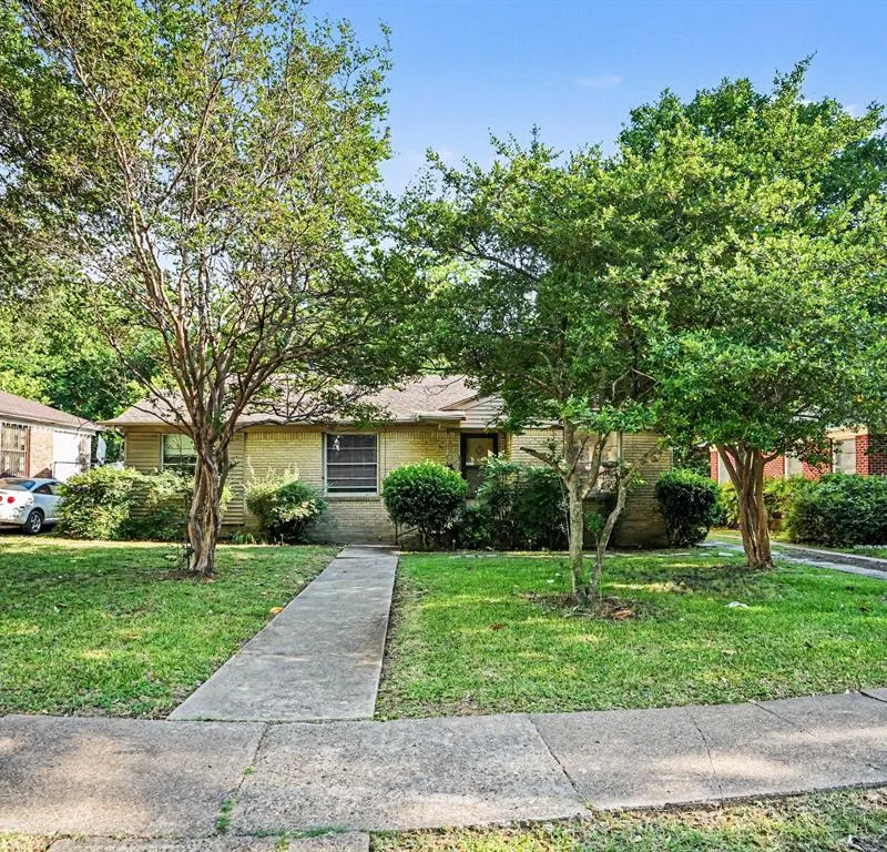 5918 Overlook Drive, Dallas TX 75227