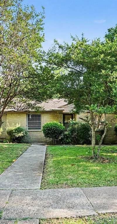 5918 Overlook Drive, Dallas TX 75227