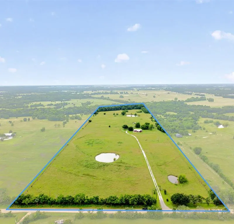 994 County Road 3925, Wolfe City TX 75496